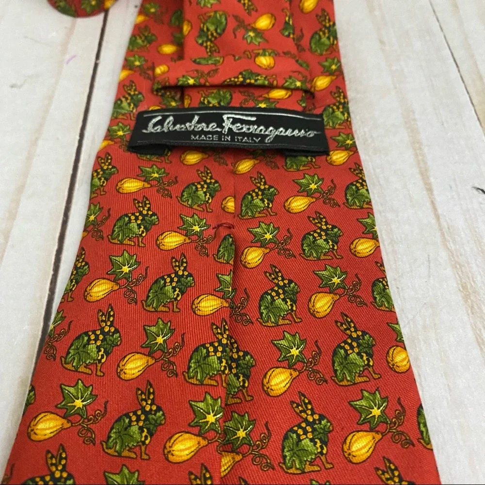 Salvatore Ferragamo Silk Red Holiday Abstract Festive Bunny Tie